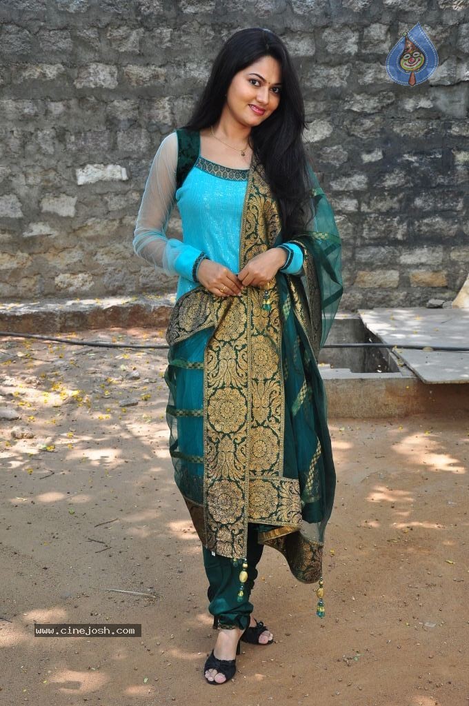 Suhasini New Stills - 46 / 75 photos