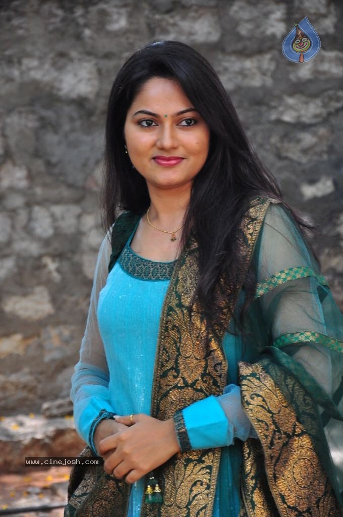 Suhasini New Stills - 70 / 75 photos