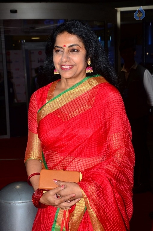 Suhasini Photos - 16 / 20 photos