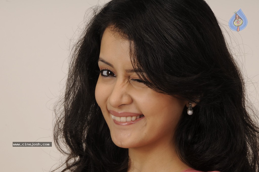 Sulagna New Stills - 40 / 89 photos