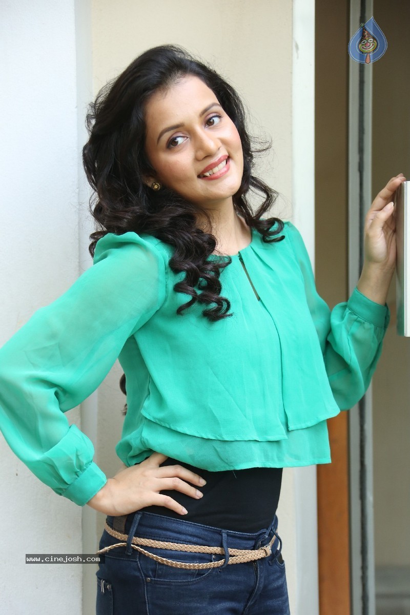 Sulagna Panigrahi Stills - 25 / 123 photos