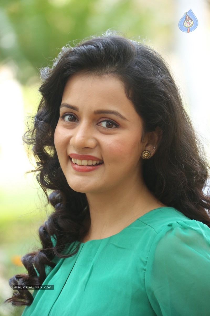 Sulagna Panigrahi Stills - 42 / 123 photos