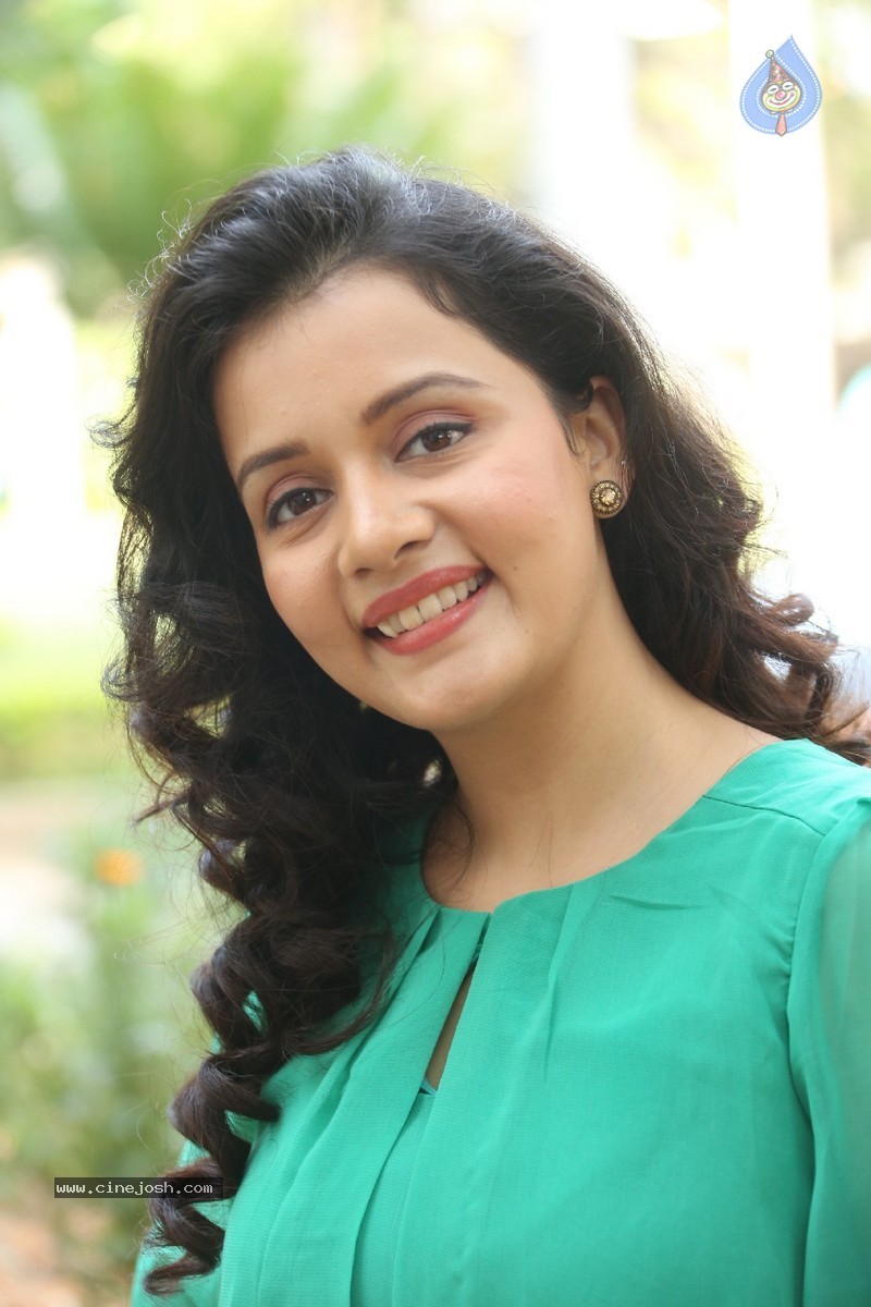 Sulagna Panigrahi Stills - 44 / 123 photos