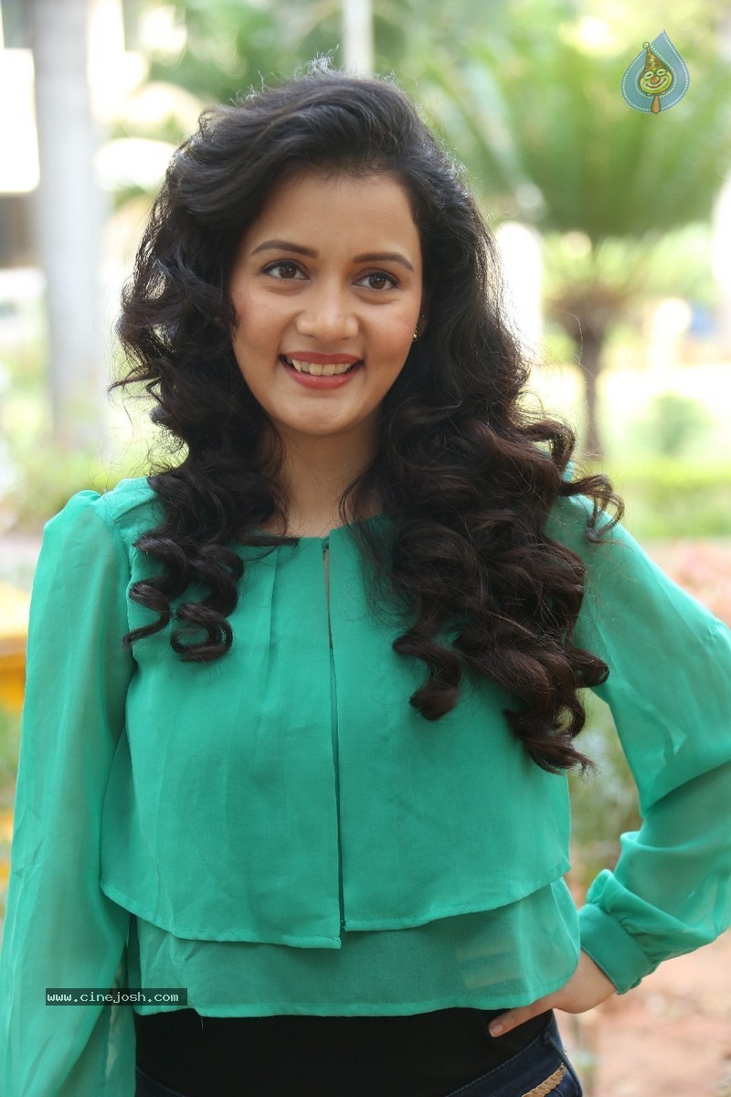 Sulagna Panigrahi Stills - 50 / 123 photos