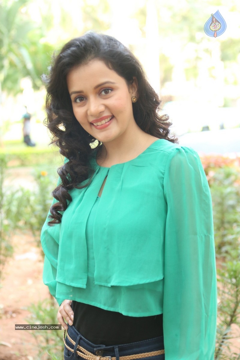 Sulagna Panigrahi Stills - 82 / 123 photos