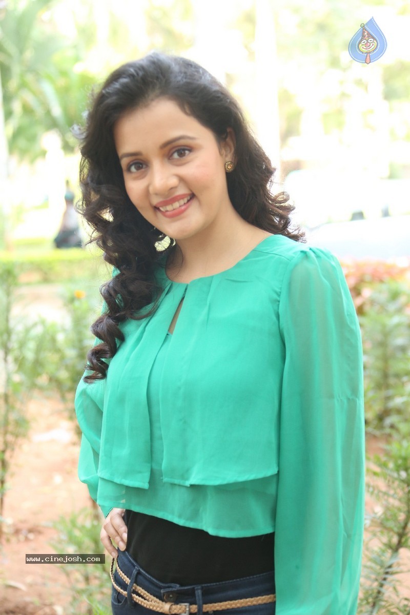 Sulagna Panigrahi Stills - 122 / 123 photos