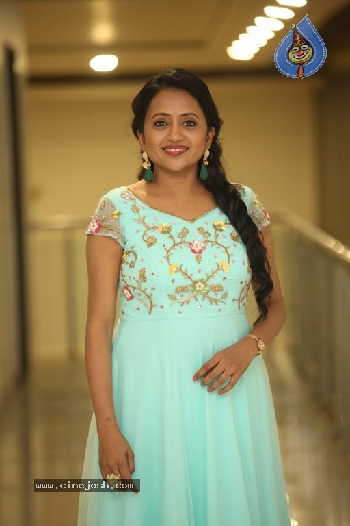 Suma Kanakala Pics - 6 / 12 photos