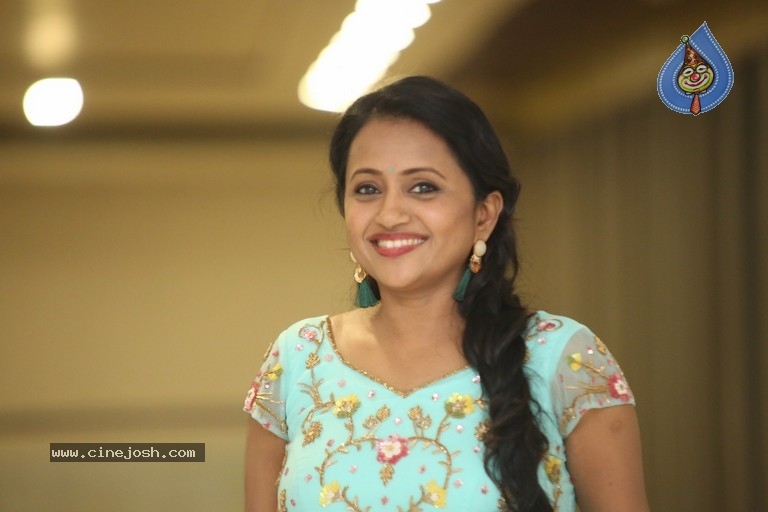 Suma Kanakala Pics - 8 / 12 photos