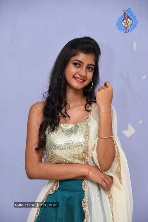 Sumaya New Photos - 1 / 17 photos