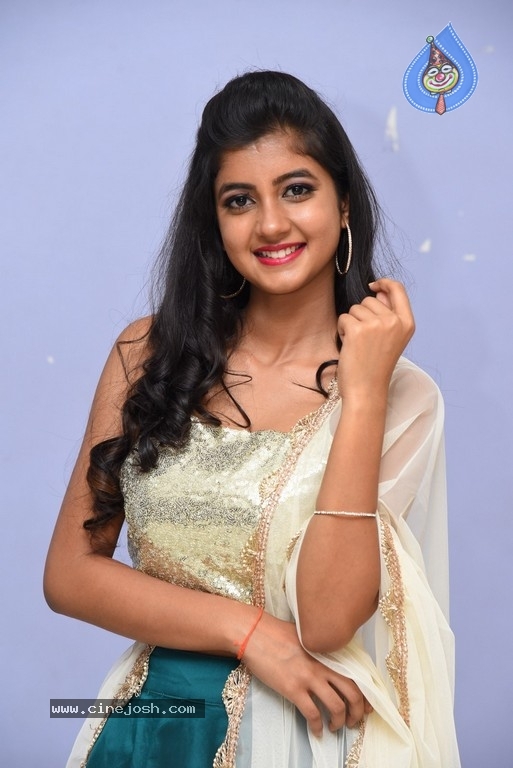 Sumaya New Photos - 6 / 17 photos