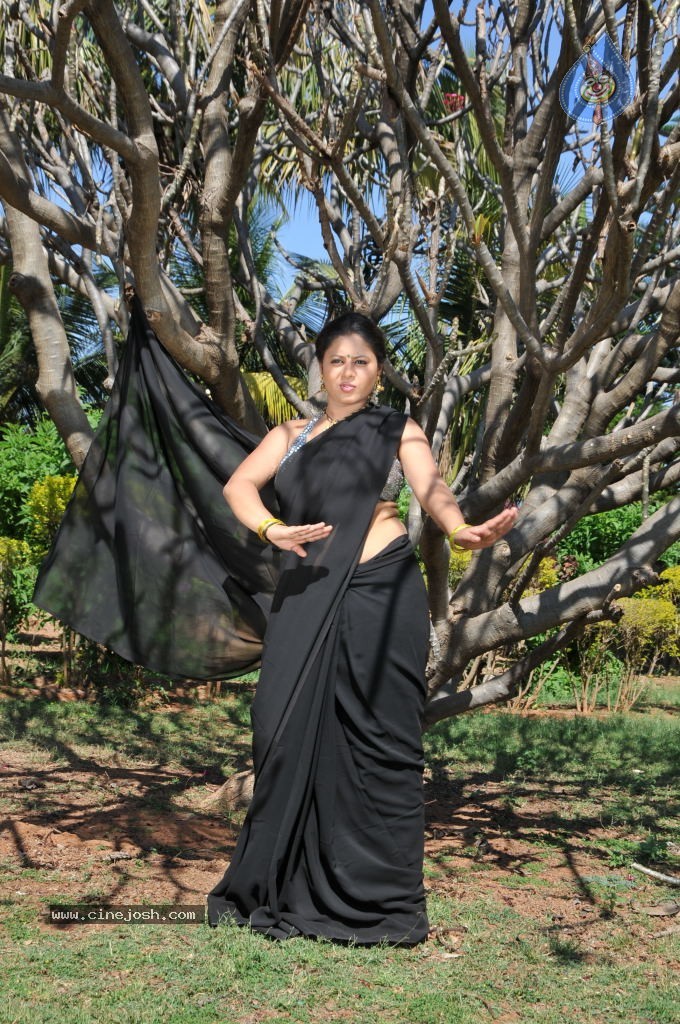 Sunakshi Hot Gallery - 52 / 111 photos