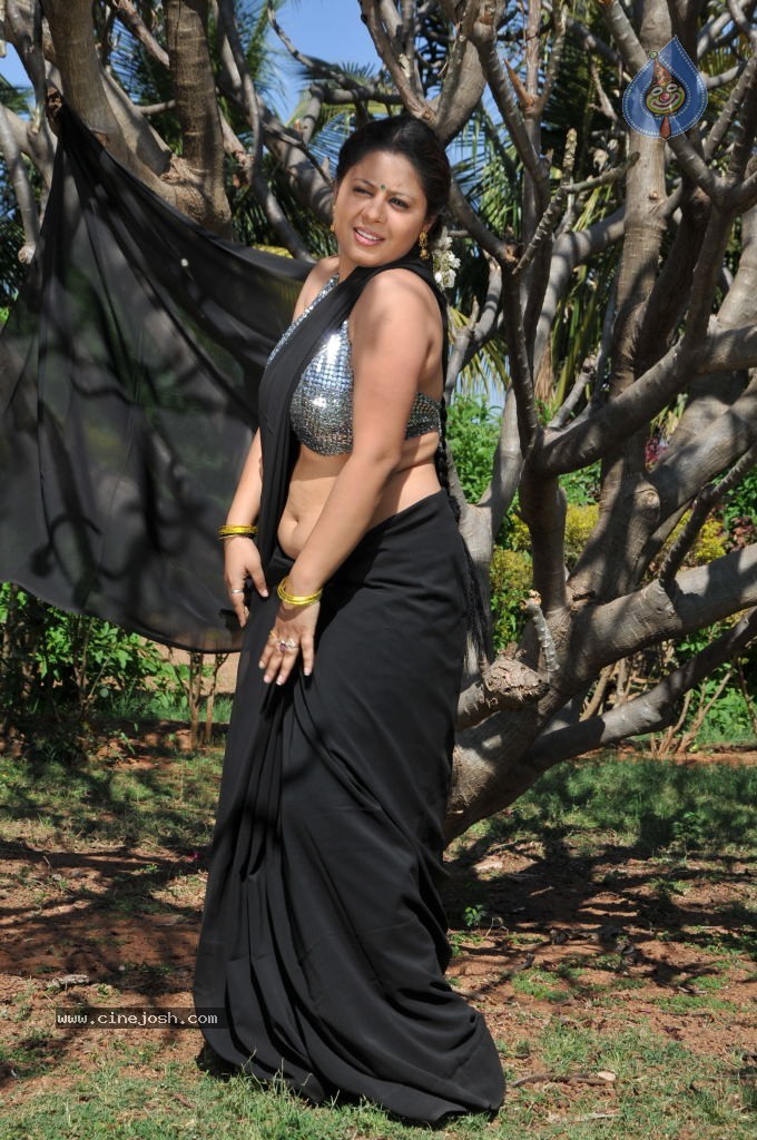 Sunakshi Hot Gallery - 56 / 111 photos