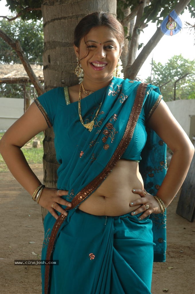 Sunakshi Hot Gallery - 70 / 111 photos