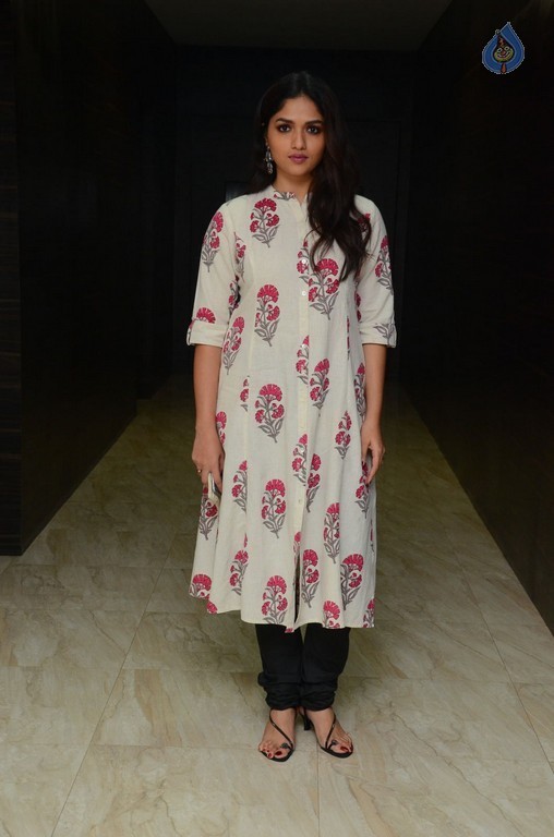 Sunayana Latest Photos - 1 / 16 photos