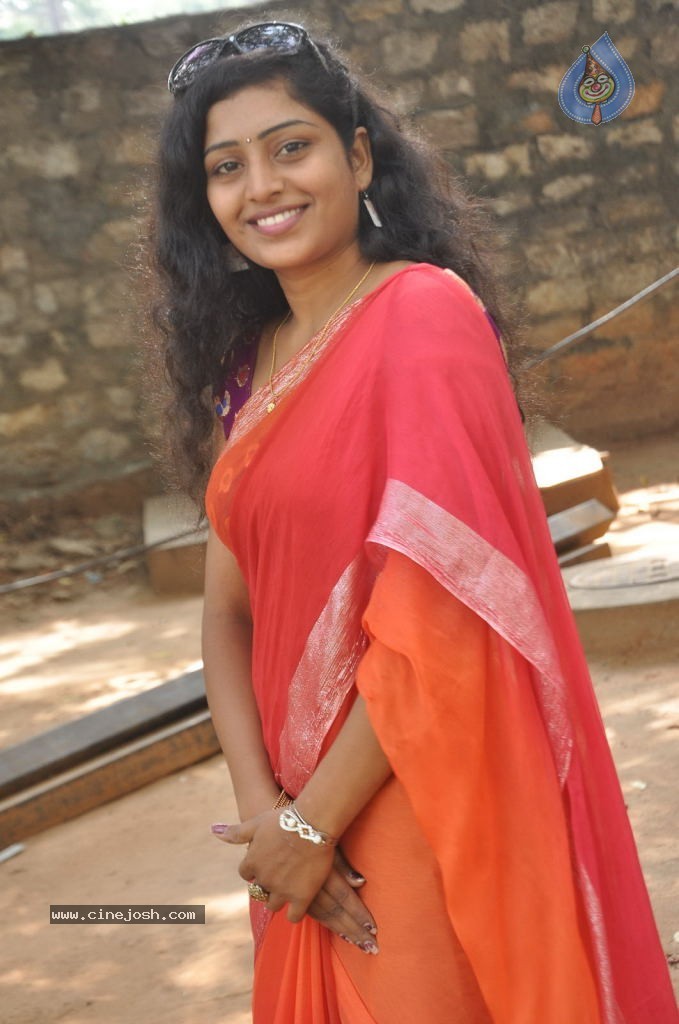 Suneetha Stills - 11 / 16 photos