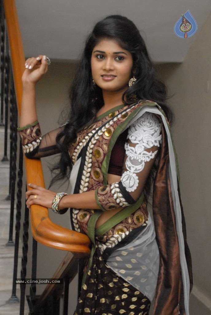 Sunitha New Stills - 6 / 52 photos