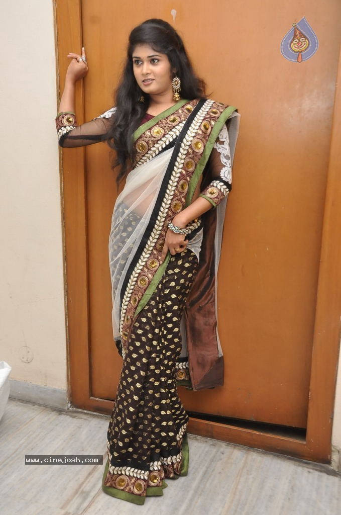 Sunitha New Stills - 47 / 52 photos