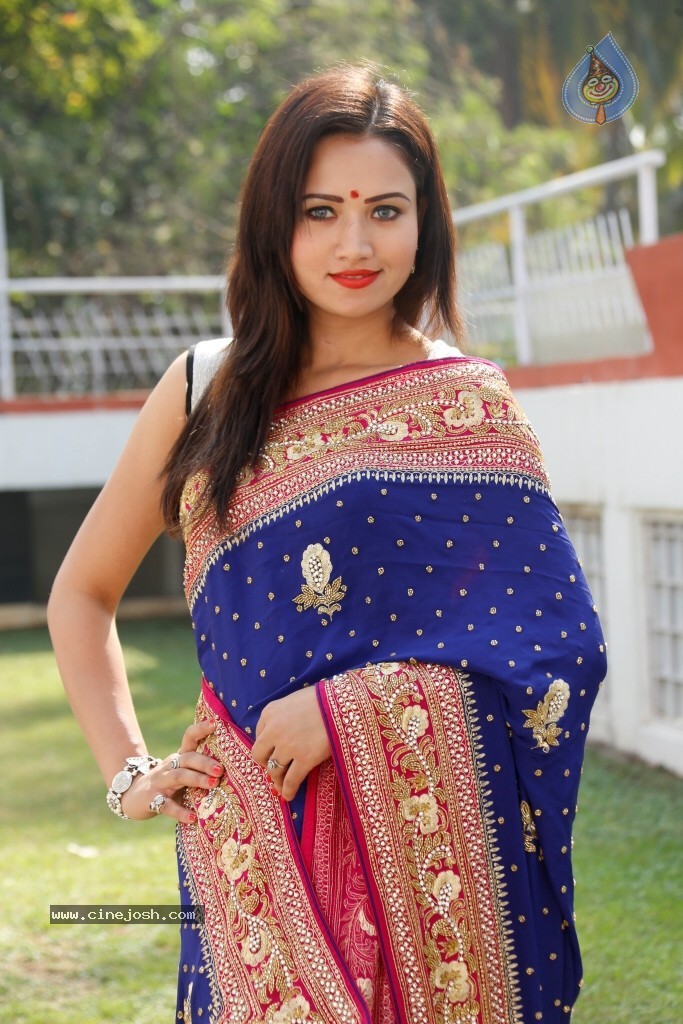 Sunitha Stills - 57 / 59 photos