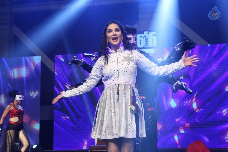 Sunny Leone Performance Photos at Rogue Audio Launch - 37 / 53 photos