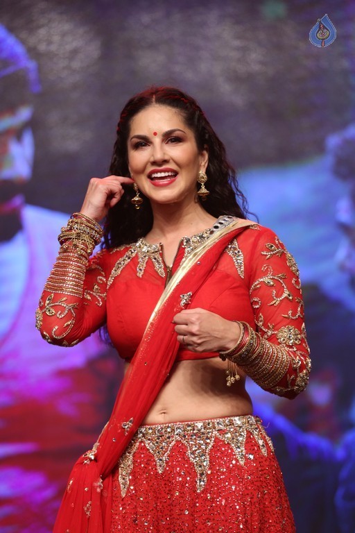 Sunny Leone at Rogue Audio Launch - 70 / 80 photos