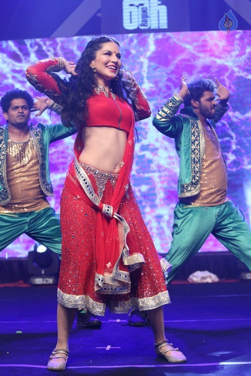 Sunny Leone at Rogue Audio Launch - 80 / 80 photos