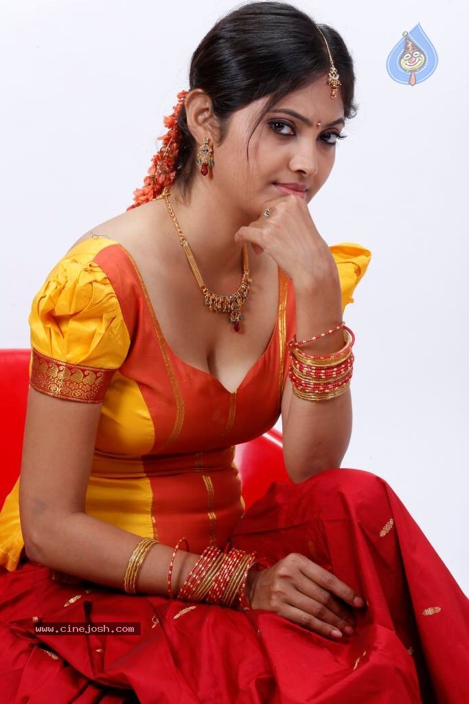 Supoorna Hot Photos - 1 / 106 photos