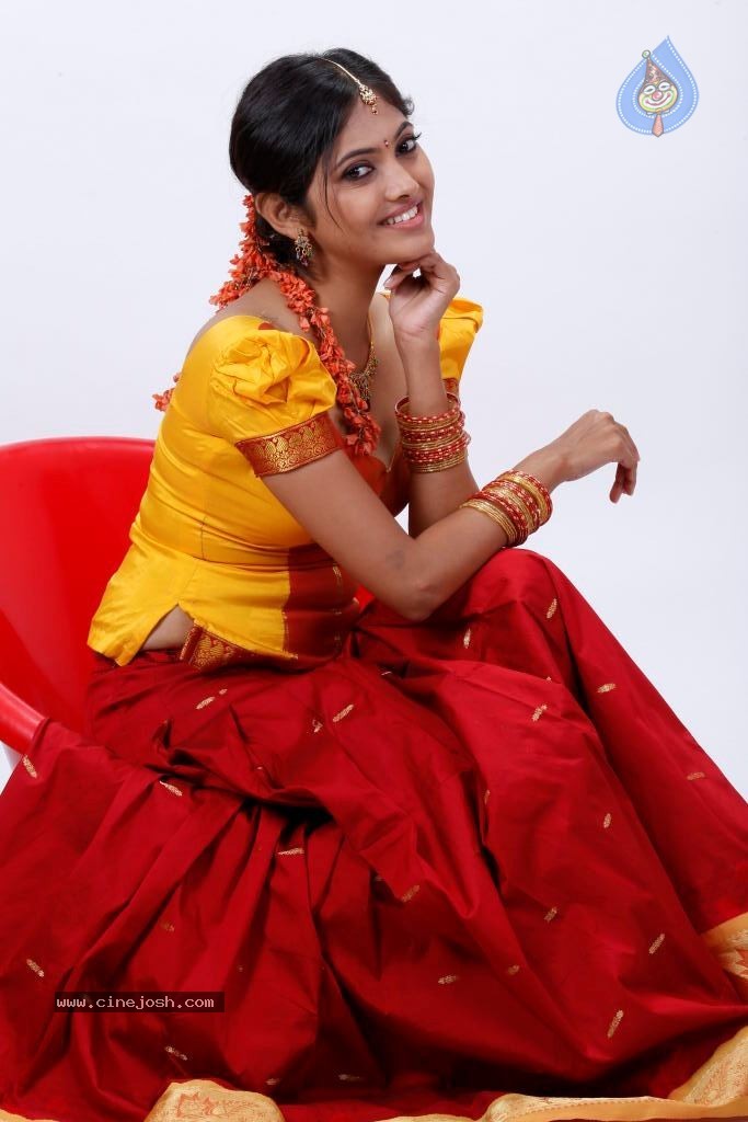 Supoorna Hot Photos - 2 / 106 photos