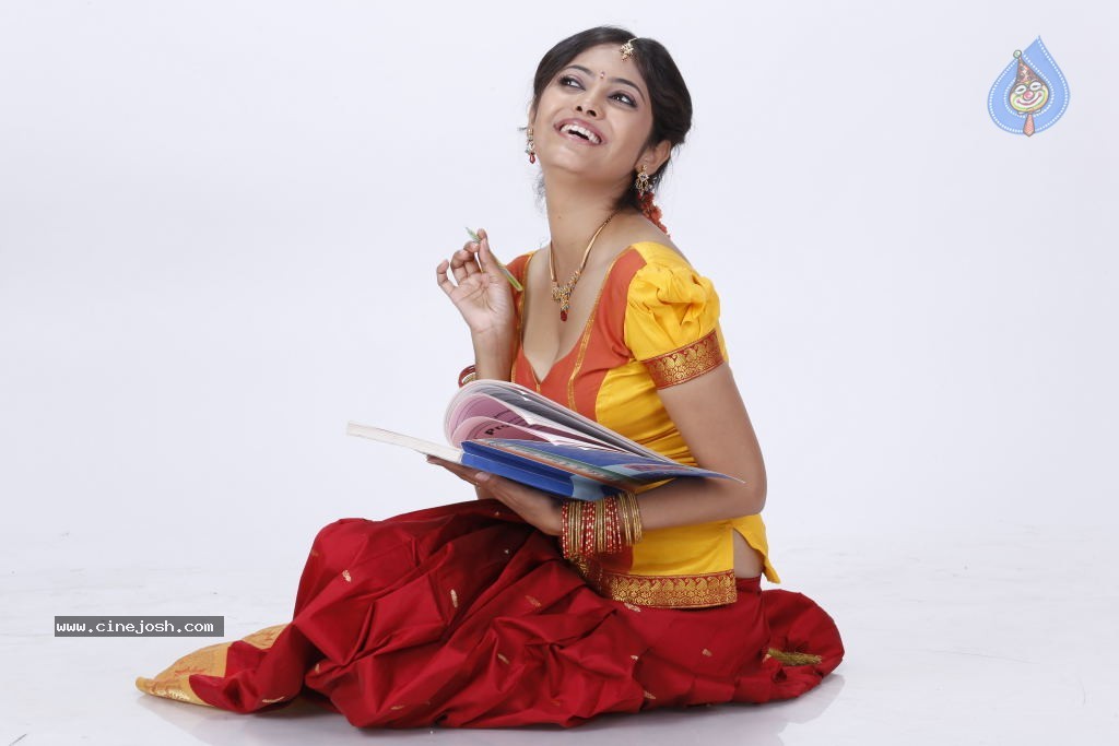 Supoorna Hot Photos - 11 / 106 photos