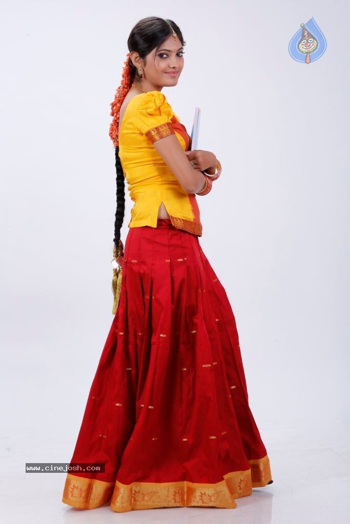 Supoorna Hot Photos - 19 / 106 photos