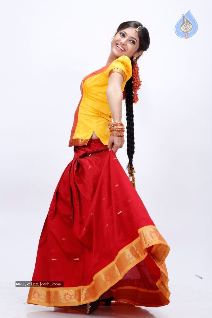 Supoorna Hot Photos - 67 / 106 photos