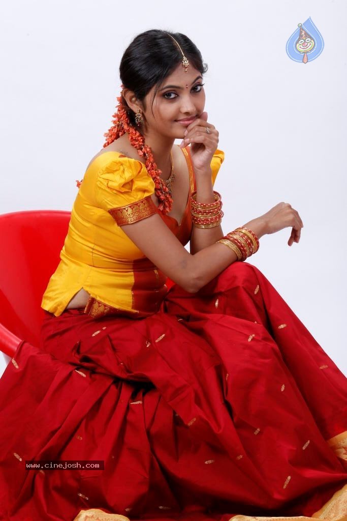 Supoorna Hot Photos - 70 / 106 photos