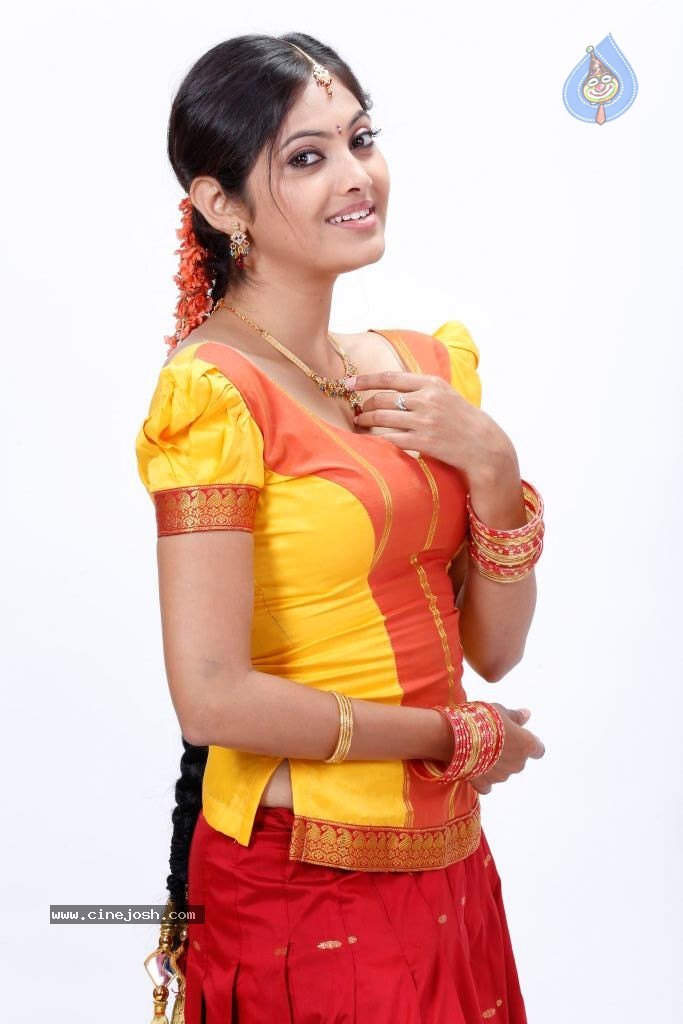 Supoorna Hot Photos - 81 / 106 photos