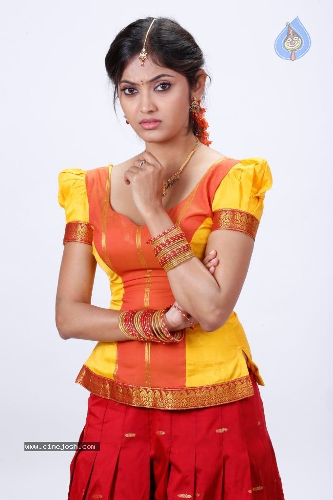 Supoorna Hot Photos - 82 / 106 photos