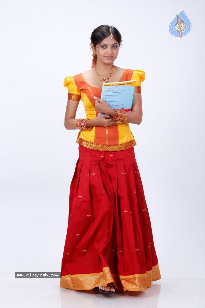 Supoorna Hot Photos - 101 / 106 photos