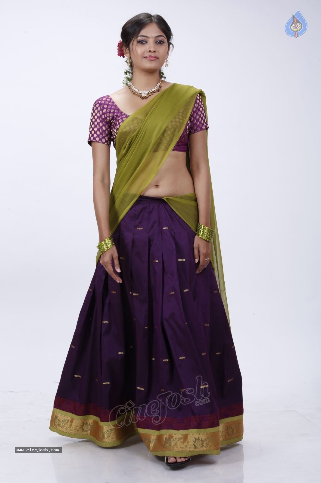 Supoorna New Stills - 31 / 92 photos