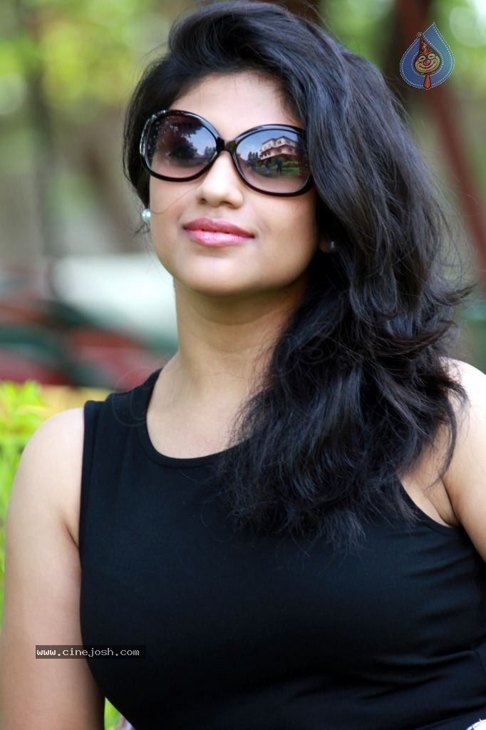 Supriya Hot Gallery - 59 / 78 photos