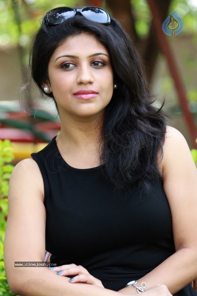 Supriya Hot Gallery - 69 / 78 photos