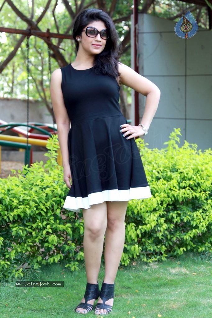 Supriya Hot Gallery - 72 / 78 photos