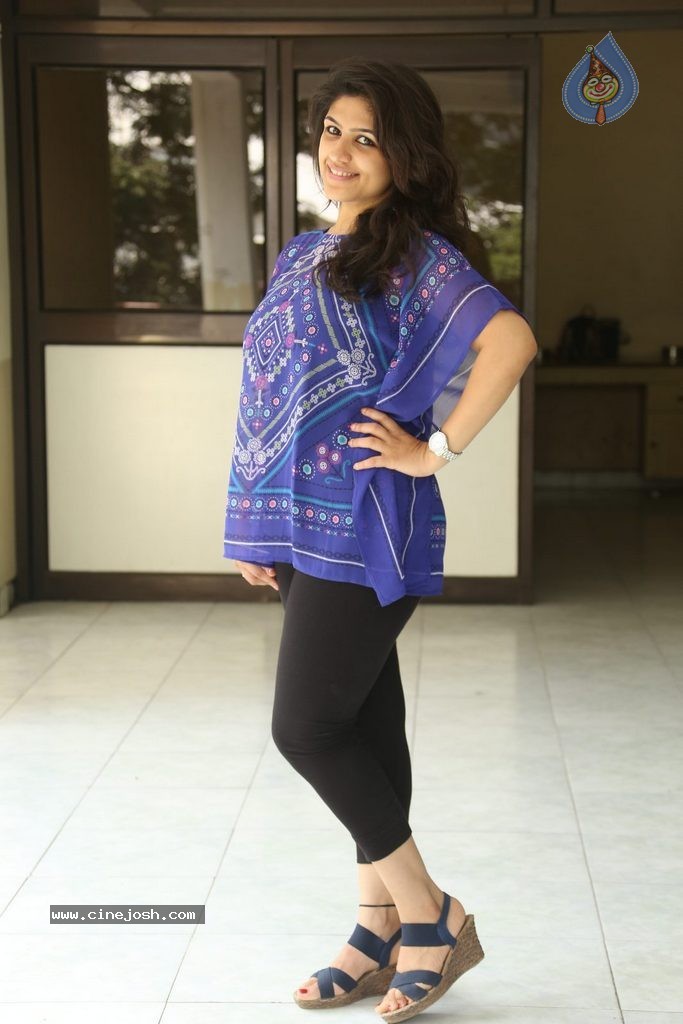 Supriya Isola New Photos - 76 / 101 photos