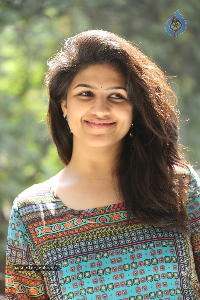 Supriya Isola New Stills - 27 / 90 photos