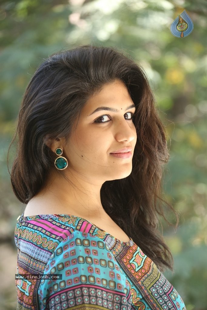 Supriya Isola New Stills - 35 / 90 photos