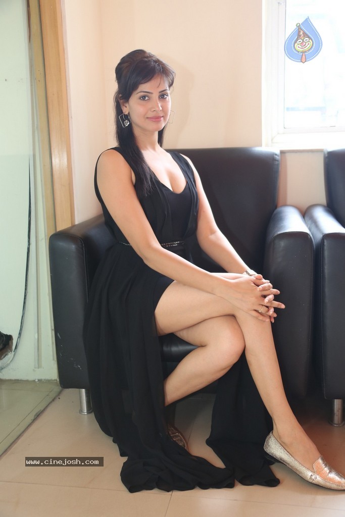 Supriya Sailaja Hot Stills - 49 / 95 photos