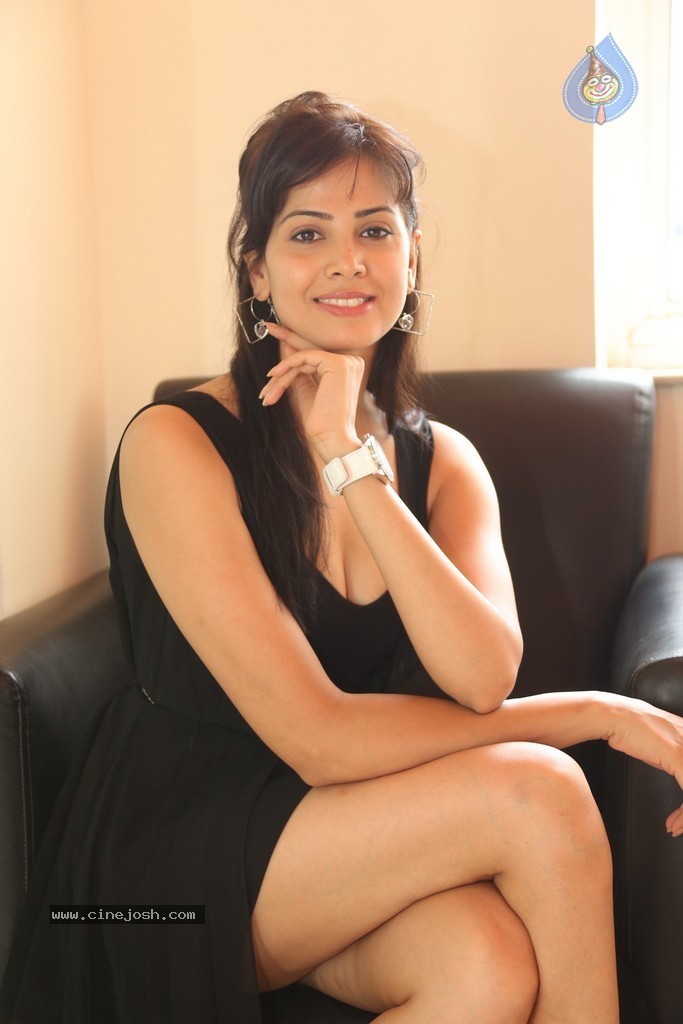 Supriya Sailaja Hot Stills - 65 / 95 photos