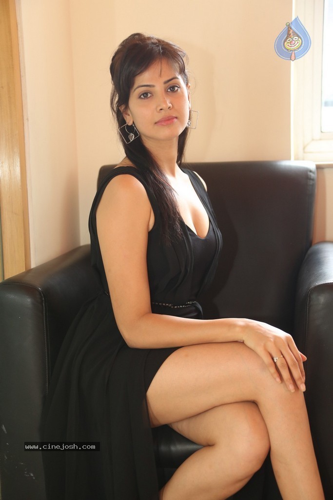 Supriya Sailaja Hot Stills - 95 / 95 photos