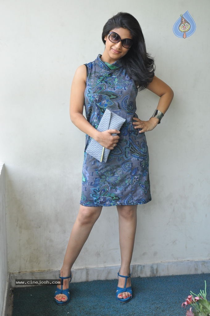 Supriya Shailaja Gallery - 32 / 42 photos