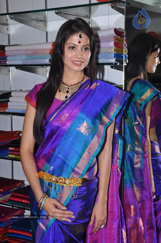 Supriya Shailaja Latest Stills - 36 / 55 photos