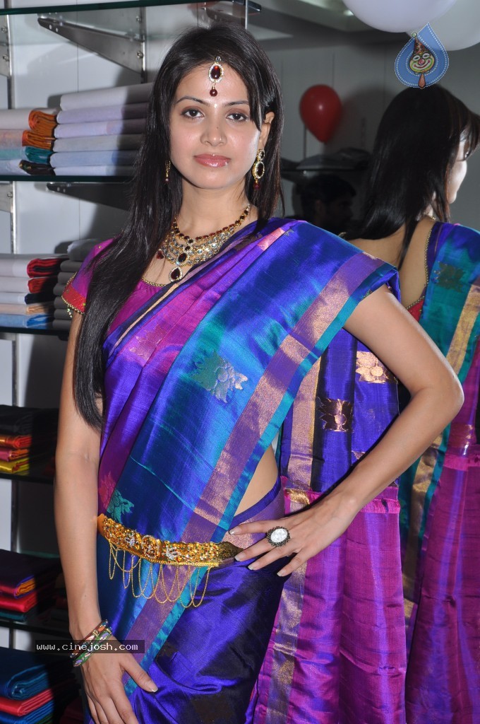 Supriya Shailaja Latest Stills - 37 / 55 photos