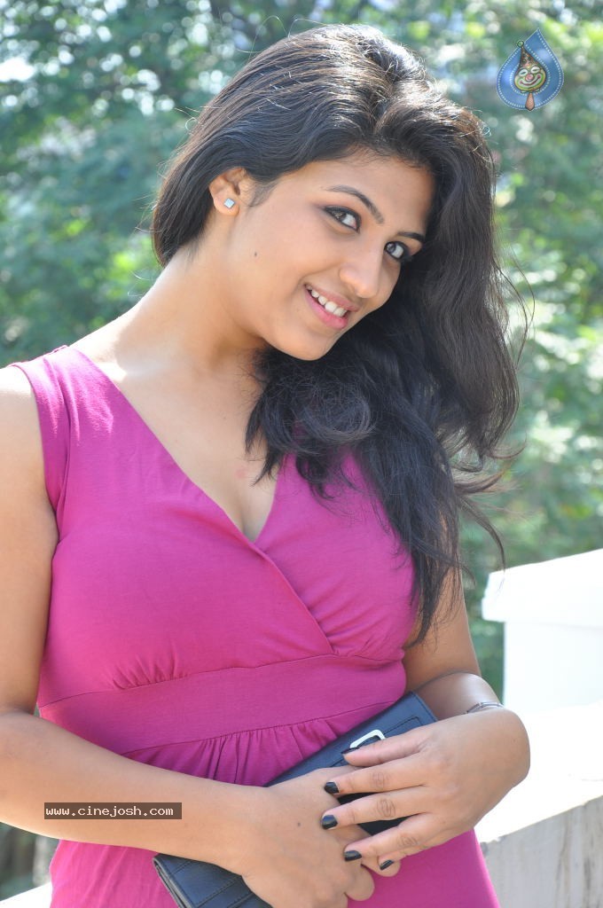 Supriya Stills - 12 / 117 photos