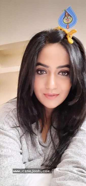 Supyaardee Singh Photo Shoot - 6 / 7 photos