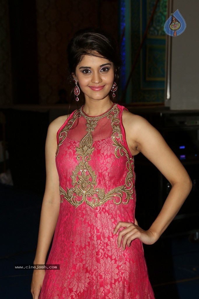 Surabhi New Photos - 53 / 128 photos